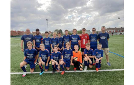 Les U15 sur la pelouse de Templemars...