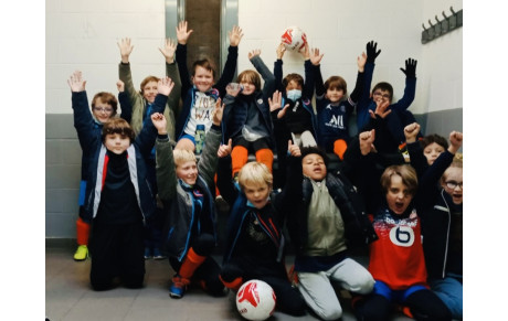 Les U8-U9 :Un beau samedi en plateau à Mouvaux …